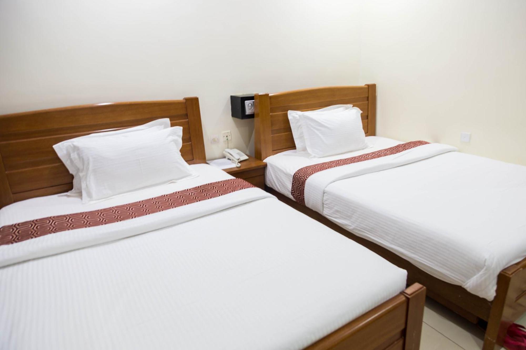Olympic Hotel Кігалі Номер фото